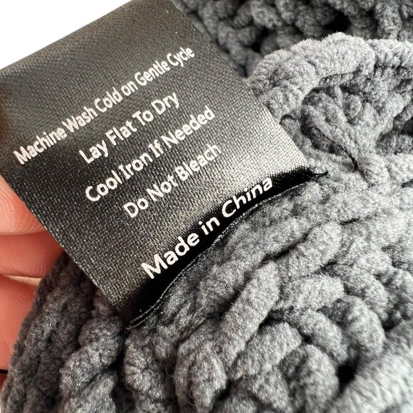 POL Chenille Colorblock Turtleneck Sweater Orange Ivory Size Medium - Picture 13 of 13